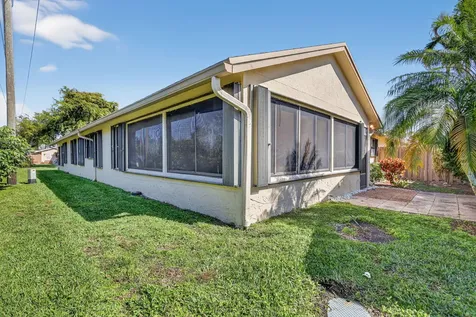 870 Nw 32nd Avenue Delray Beach FL 33445