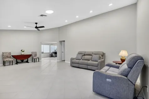 870 Nw 32nd Avenue Delray Beach FL 33445