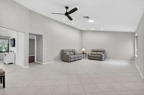 870 Nw 32nd Avenue Delray Beach FL 33445