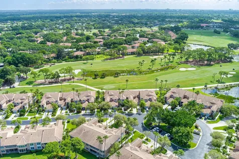 117 Legendary Circle Palm Beach Gardens FL 33418