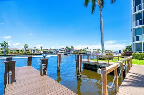 3212 S Ocean Boulevard Highland Beach FL 33487