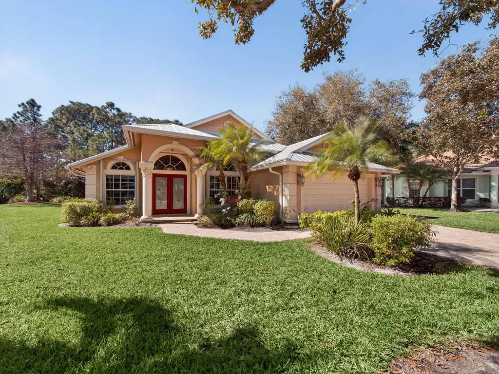 8388 Sw Masthead Drive Stuart FL 34997