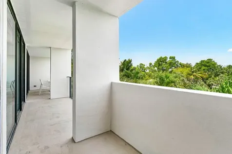 1830 Embassy Drive West Palm Beach FL 33401