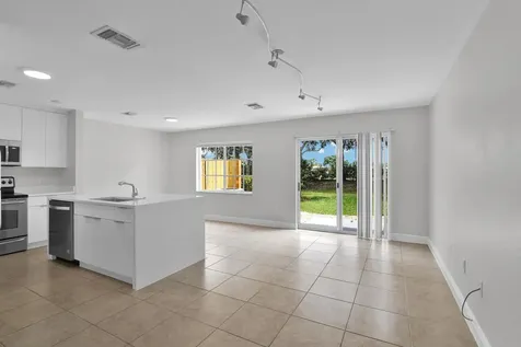 6599 Old Farm Trail Boynton Beach FL 33437