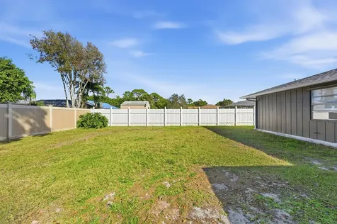 5501 Palm Drive Fort Pierce FL 34982