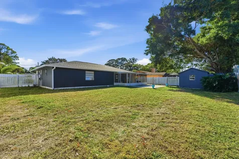 5501 Palm Drive Fort Pierce FL 34982