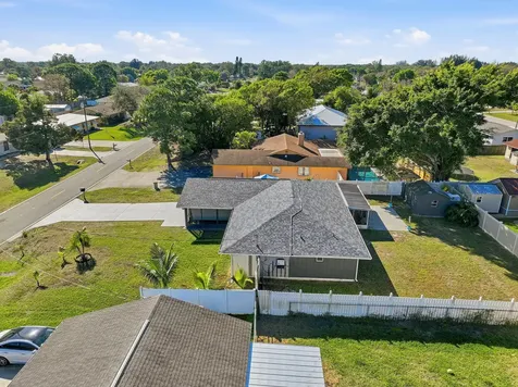 5501 Palm Drive Fort Pierce FL 34982