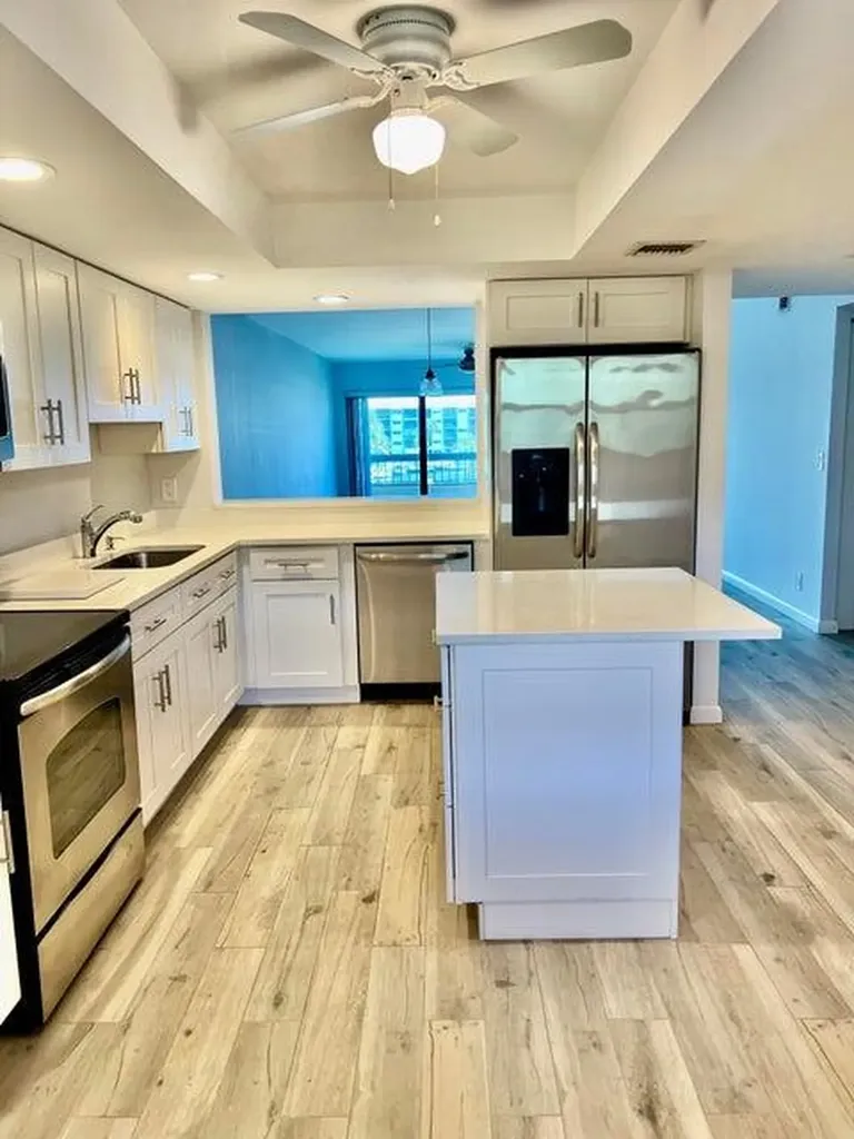1030 Us Highway 1 North Palm Beach FL 33408
