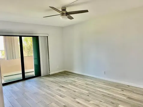 1030 Us Highway 1 North Palm Beach FL 33408