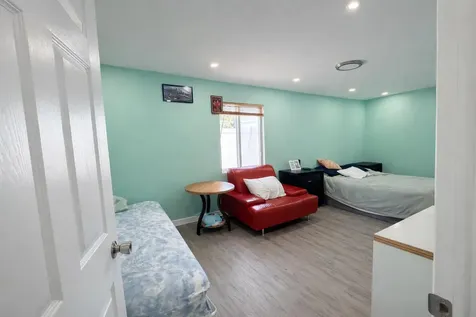 1381 W 1st Street Riviera Beach FL 33404