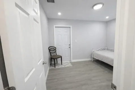 1381 W 1st Street Riviera Beach FL 33404