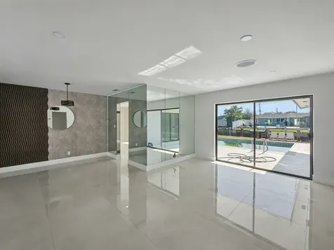 1940 NW 32 Nd Street Oakland Park FL 33309