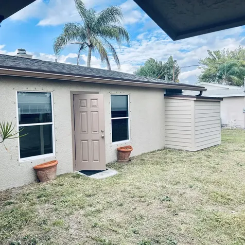 530 SW Prima Vista Boulevard Port Saint Lucie FL 34983