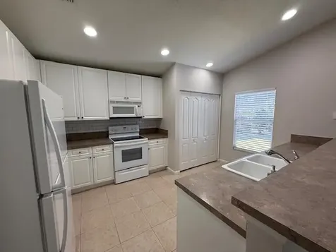 8998 Sw Bonneville Drive Stuart FL 34997