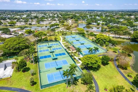 18560 Sunburst Lane Boca Raton FL 33496