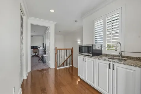 1709 NE 8th Street Fort Lauderdale FL 33304