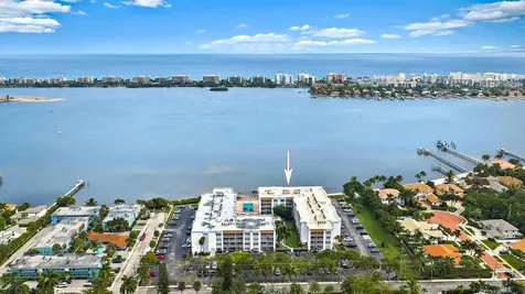 1516 S Lakeside Drive Lake Worth Beach FL 33460
