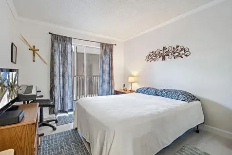 1516 S Lakeside Drive Lake Worth Beach FL 33460