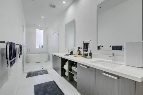 1045 NE 18th Avenue Fort Lauderdale FL 33304