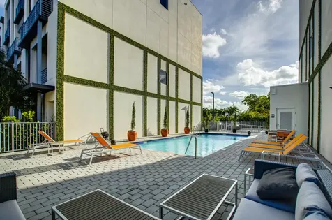 1045 NE 18th Avenue Fort Lauderdale FL 33304