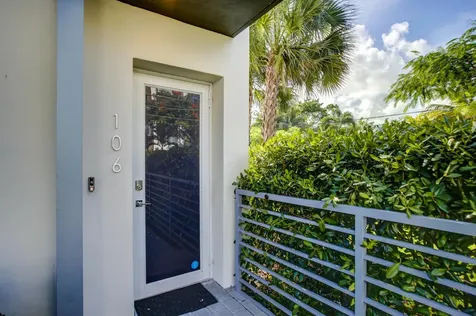 1045 NE 18th Avenue Fort Lauderdale FL 33304