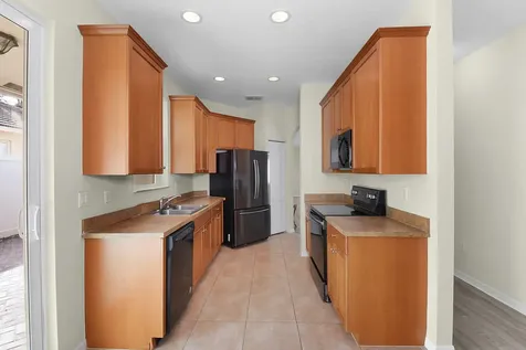 10033 Sw Stonegate Drive Port Saint Lucie FL 34987