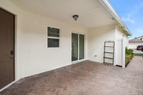10033 Sw Stonegate Drive Port Saint Lucie FL 34987