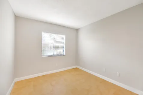 6053 10th 140 Avenue Greenacres FL 33463
