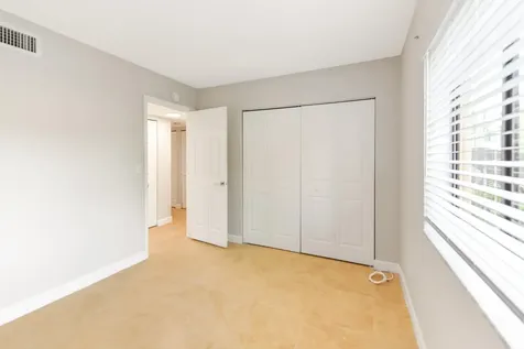 6053 10th 140 Avenue Greenacres FL 33463