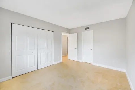 6053 10th 140 Avenue Greenacres FL 33463
