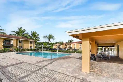 6053 10th 140 Avenue Greenacres FL 33463