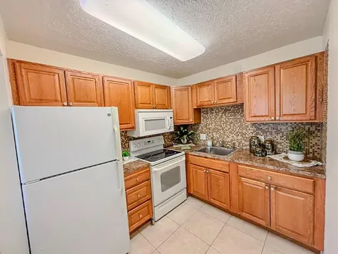 54 Newport C Deerfield Beach FL 33442
