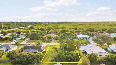 2398 SE Alden Street Port Saint Lucie FL 34984