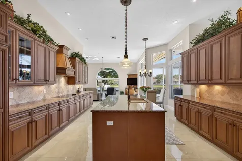 65 Cayman Place Palm Beach Gardens FL 33418