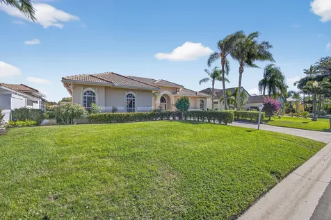 65 Cayman Place Palm Beach Gardens FL 33418