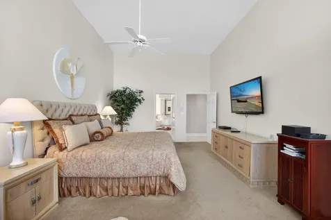 65 Cayman Place Palm Beach Gardens FL 33418