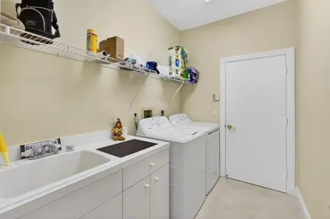 65 Cayman Place Palm Beach Gardens FL 33418