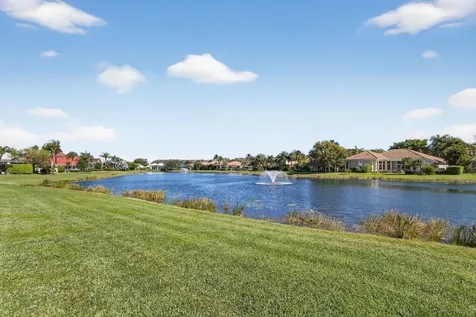 65 Cayman Place Palm Beach Gardens FL 33418
