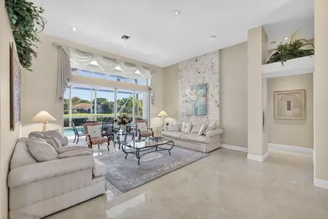 65 Cayman Place Palm Beach Gardens FL 33418