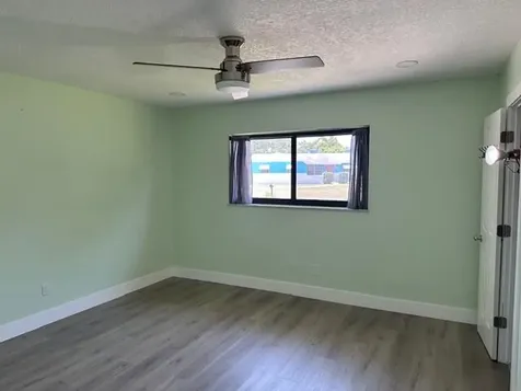 907 Se Lake Street Stuart FL 34994