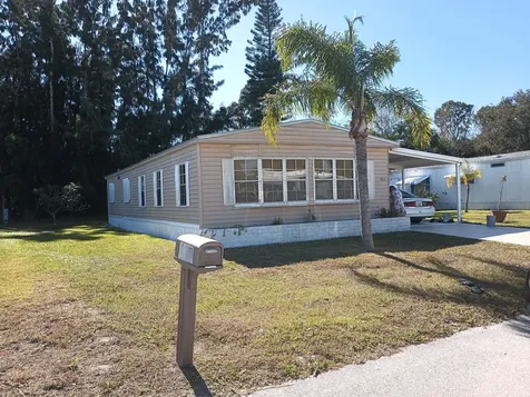 262 W Caribbean Port Saint Lucie FL 34952