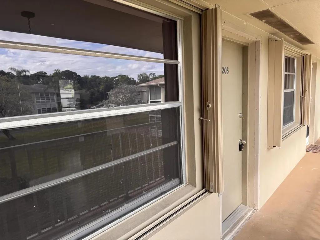 12 Lake Vista Trail Port Saint Lucie FL 34952