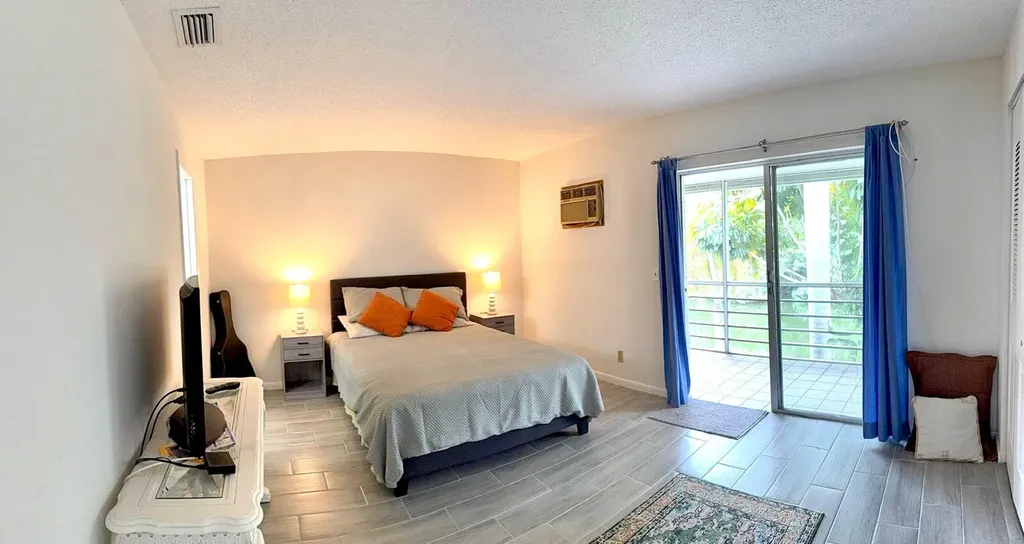 63 Windsor C West Palm Beach FL 33417