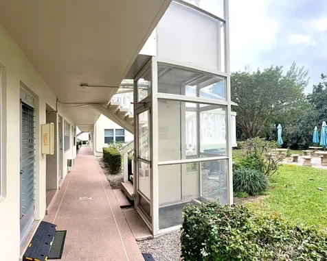 63 Windsor C West Palm Beach FL 33417
