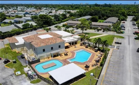 63 Windsor C West Palm Beach FL 33417