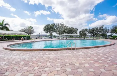 63 Windsor C West Palm Beach FL 33417