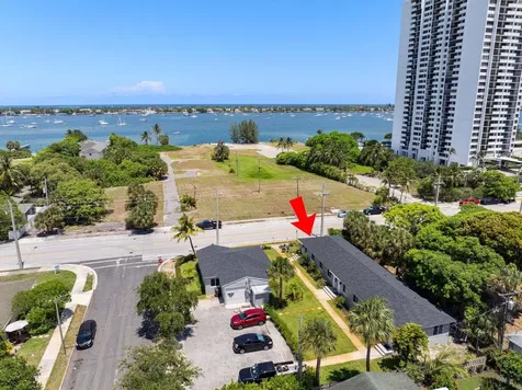 406 57th Street West Palm Beach FL 33407
