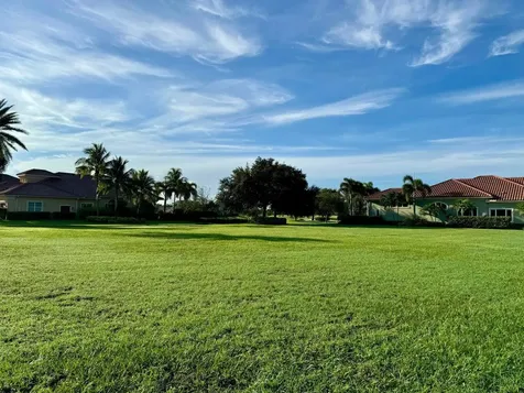 104 SE Rio Siena Port Saint Lucie FL 34984