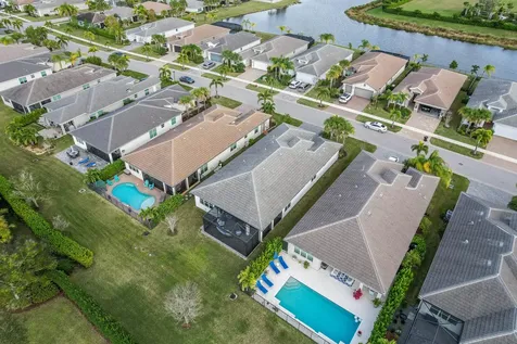 11952 Sw Bristol Bay Drive Port Saint Lucie FL 34987