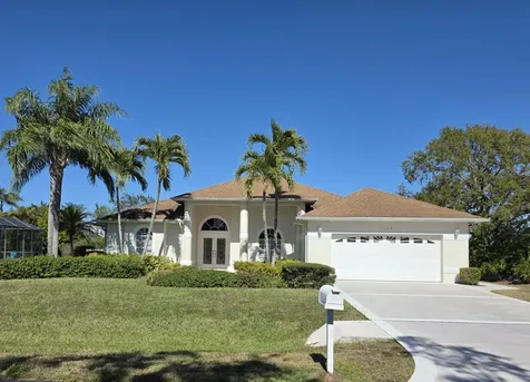 1112 Se Strathmore Drive Port Saint Lucie FL 34952